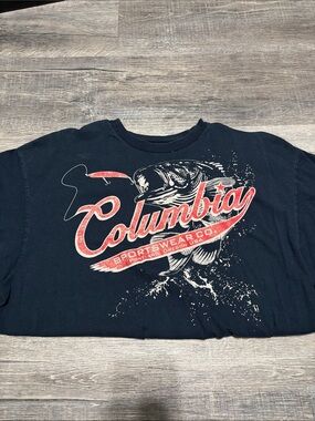 Columbia sportswear shirt